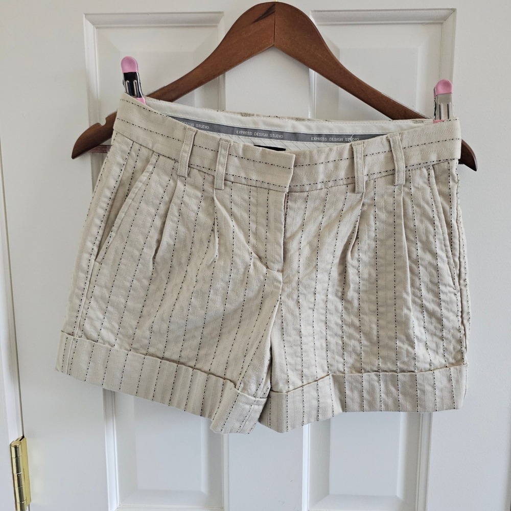 Express Design Studio Editor Shorts Womens 0 Beige Y2K Pinstripe Cuffed